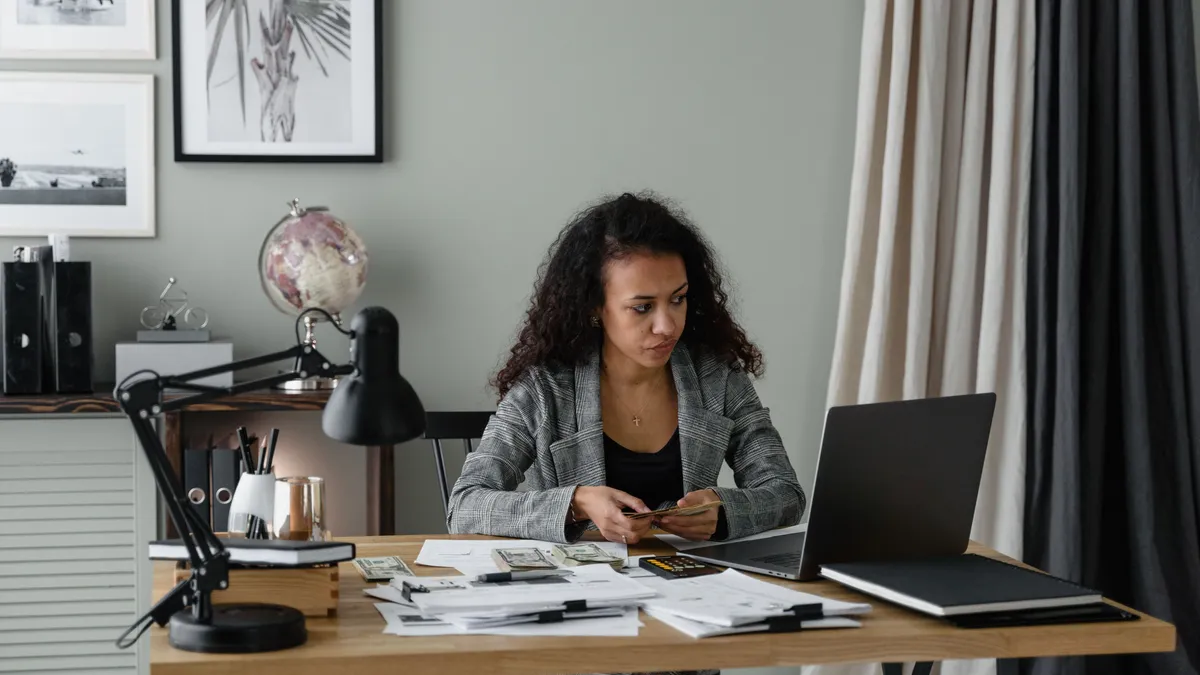 Applying for a loan in Regina